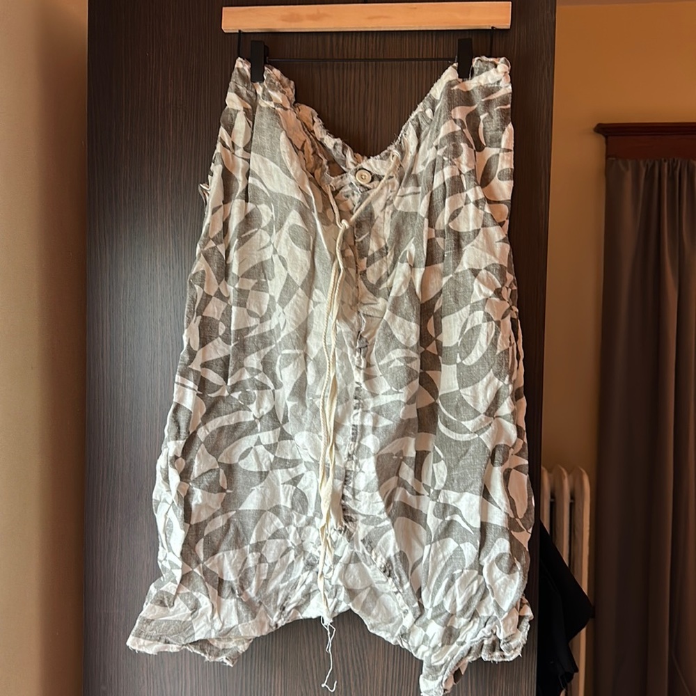 Magnolia Pearl linen drop bottom pants